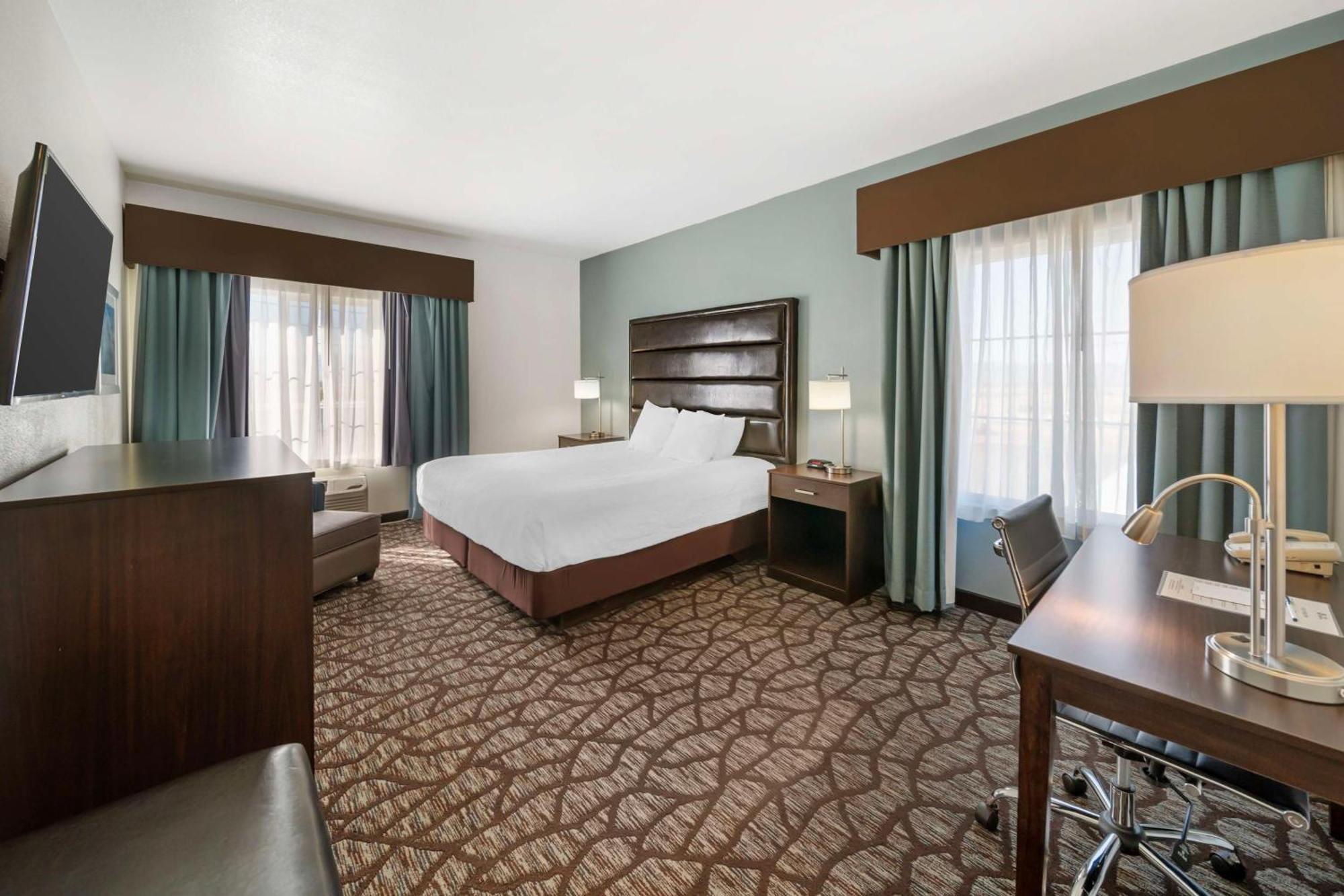 เบสต์ เวสเทิร์น เครเตอร์เลค ไฮเวย์ ไวท์ซิตี้/เมดฟอร์ด Hotel White City ภายนอก รูปภาพ